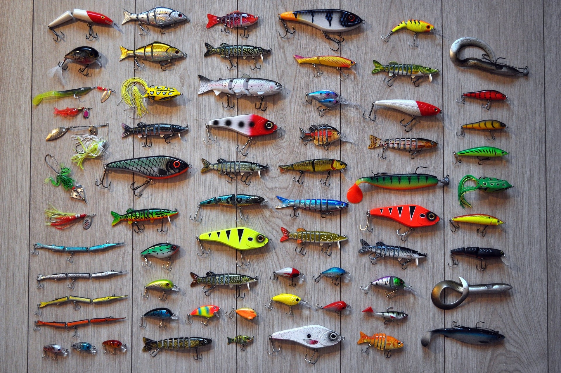 Fisherman's Guide: All Types of Fishing Hooks and How to Use Them Hook-Eze USA Fisherman's Guide: All Types of Fishing Hooks and How to Use Them Hook-Eze USA